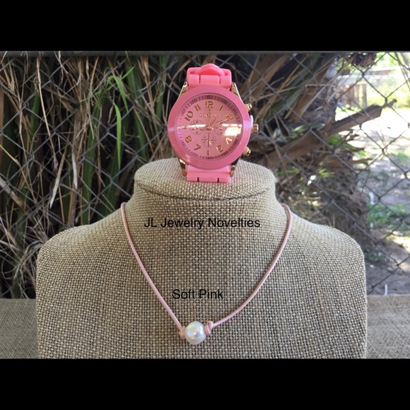 NWOT Pink Leather Pearl Choker & Geneva Watch Set - Picture 1 of 7